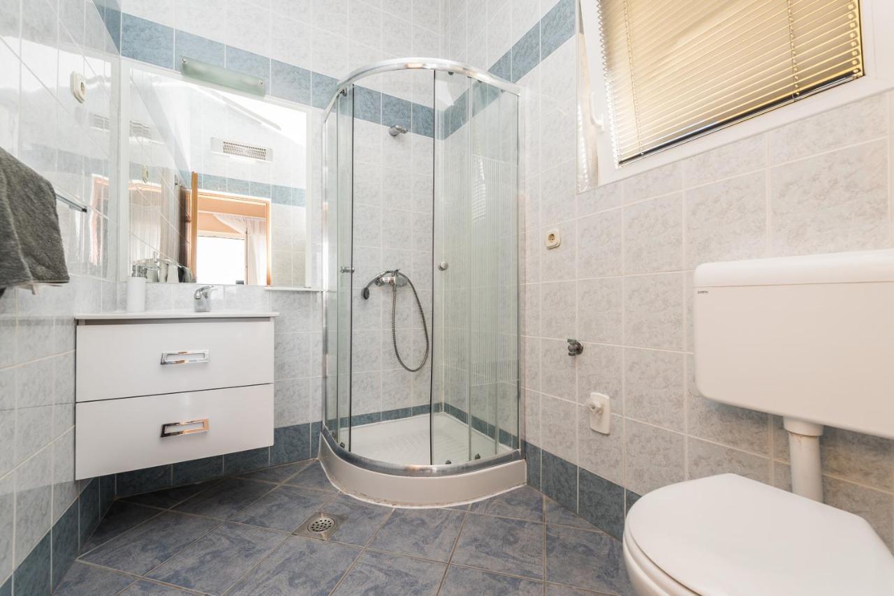Apartments Danijela 1 Sukošan Extérieur photo
